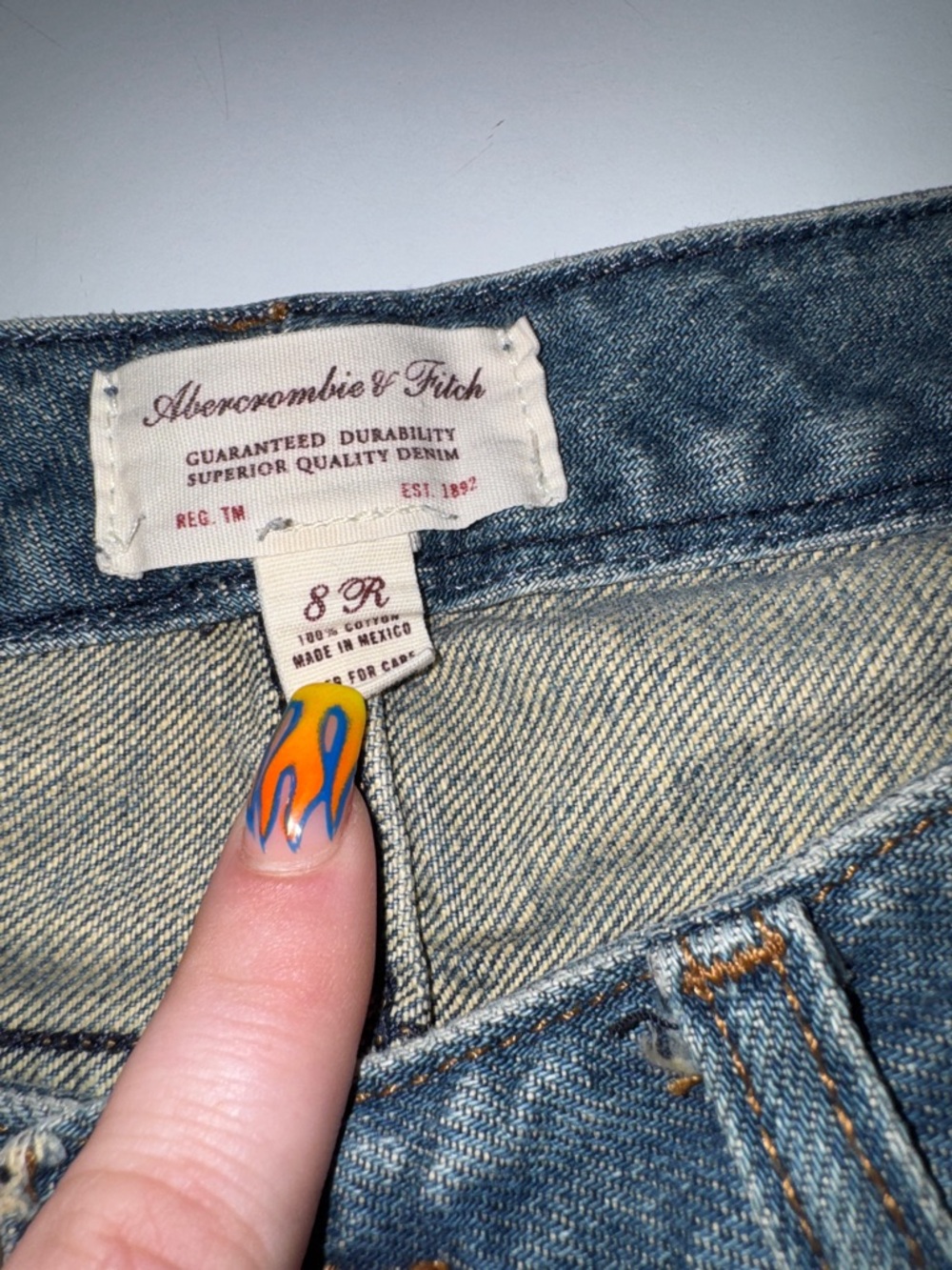 Vintage Women’s Low Rise Flared Abercrombie and Fitch Jeans size 8 - Picture 4 of 9